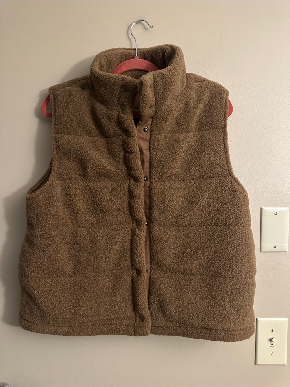Sherpa Fleece Quilted Vest - Brown